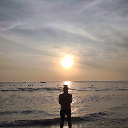 ���� Uri, ���������, 38 ��� - ��������� 1 ��� 2023