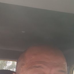 Gustavo, , 64 