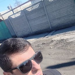 Toni, �������, 35 ���