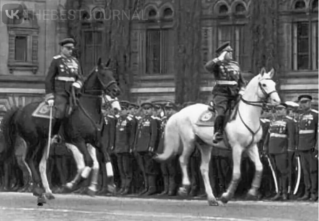 Исторический марш, первый парад Победы, прошел 24 июня 1945 года на Красной площади ровно в 10 00 по ...