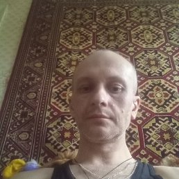 Игорь, 42, Енакиево