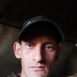 Юрий, 36, Новобурейский
