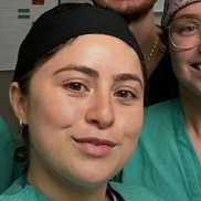 Nanatte varelra, 32 , 
