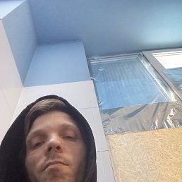 �����, 34 ����, ������-��-����