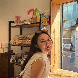 Sini, 34, 