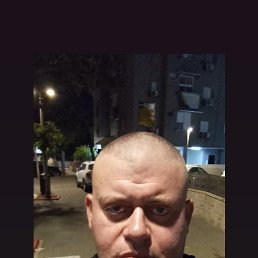 Vlad, 41,   