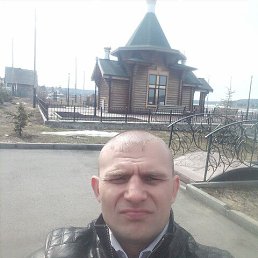 Aleksanqr, 38, 