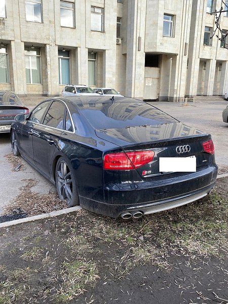 Audi S8 D4 1997    152.000,  9      .   ... - 2