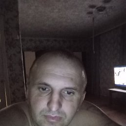 Anatoliy, 40, 