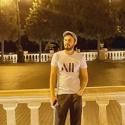 Elmir, 27, 