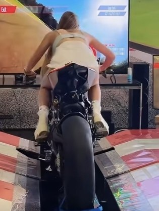 ��� ������ ������ ����������� �� ��������, � � ����� ������ � �����-�� ���� ������ ����������. ...