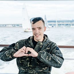 Alexander, 37, 