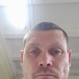 Ivan, 38, 