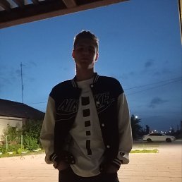 roman, 20, 