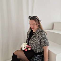 Sarah Alexander, , 39 