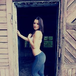 Elena, 30, 