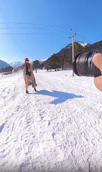           ..