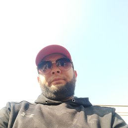 Bohodir, 37, 