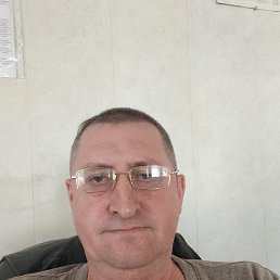 Vladislav, 52, 