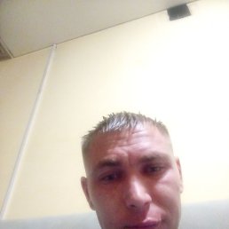 ������� �����, 33 ����, �����������