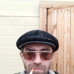 Kolya, 40, 