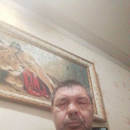 ������, 52 ����, ������-��-����