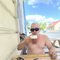VICTOR, 51, 