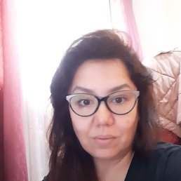 Madina, 41, 