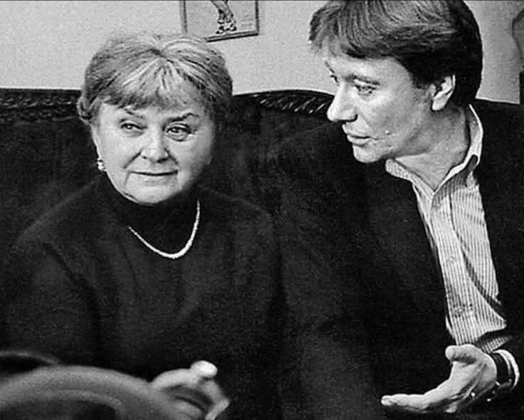 :) ,  ,    " -     ! -  .  ... - 4