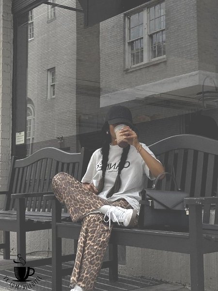 Пить кофе на свежем воздухе — это отличный способ насладиться ароматом и вкусом напитка в окружении ... - 2