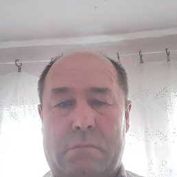Viktor, 60, 
