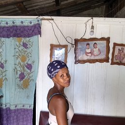 SUSANA CHARON, 25, 