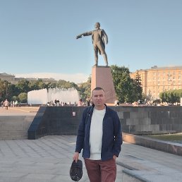 Umar, 41, -