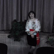 Larisa, 61 ���, �����������