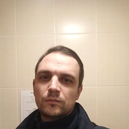 Oleg, 40, 