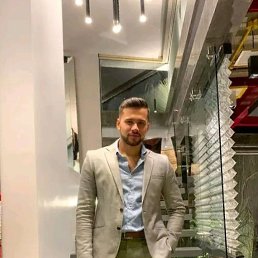 Matteo, 33, 