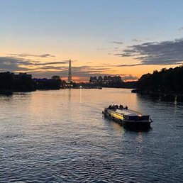 ������, ������, 24 ����