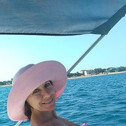 Olga, 58, 
