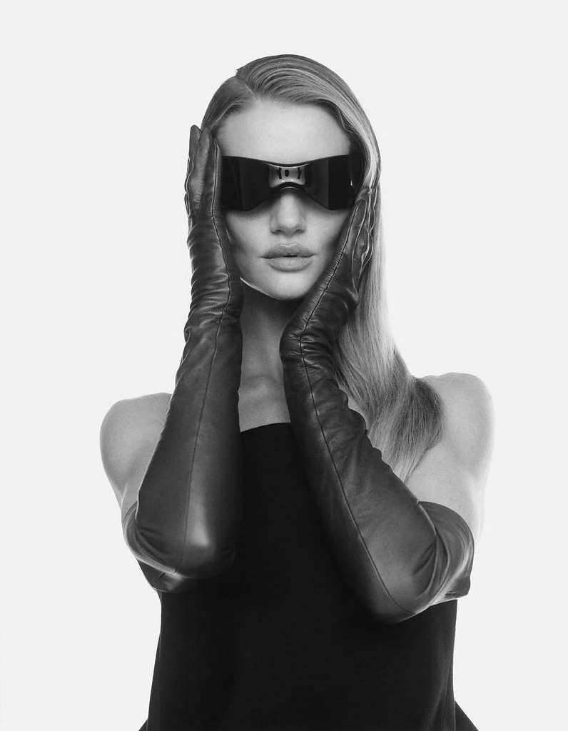 ���� ����������-������ � ����� ������ ��� Pop Magazine - 5