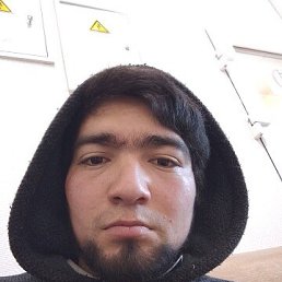 Ermurotjon, 23, 