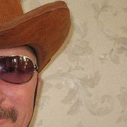 Roberto, 45 , 