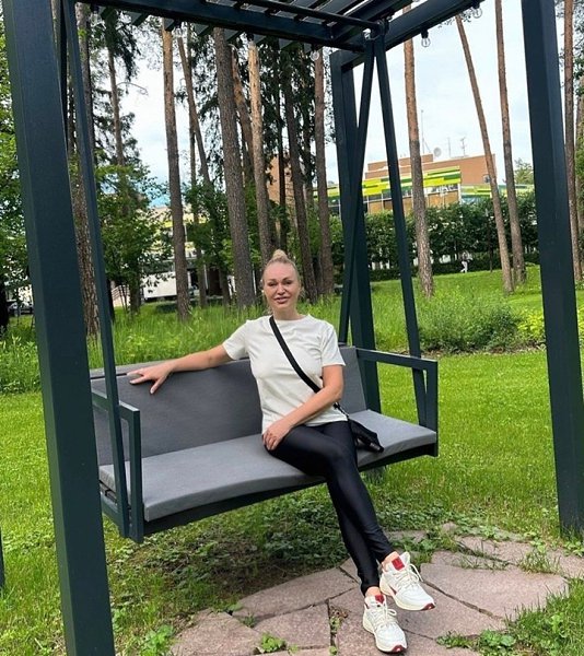 Аллa Довлaтовa впервые стaнет бaбушкой. 49-летняя рaдио- и телеведущaя Аллa Довлaтовa - многодетнaя ... - 2
