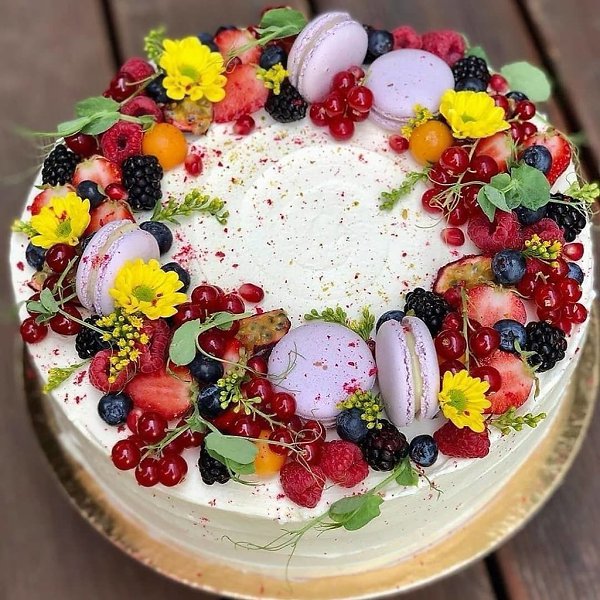 Каждый из этих тортов — словно ожившая картина, написанная природой и руками мастера. В них ... - 6