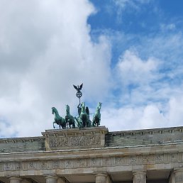  , , 44  -  20  2025