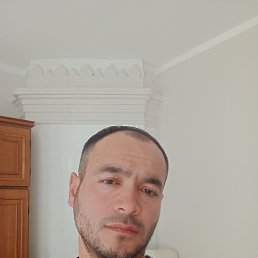 Azizjon, 39, 