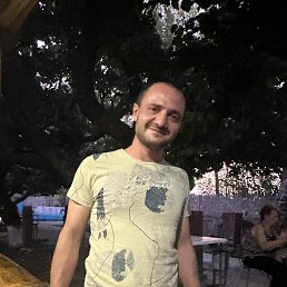 Hovo, 25, 