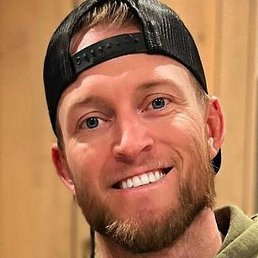 Steve, �����-���������, 44 ����