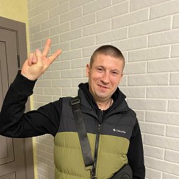 Анатолий, 35 лет, Калининград Анатолий, 35 лет, Калининград
