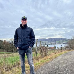 ��������, ������, 33 ����