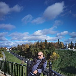 ������, ����, 44 ����